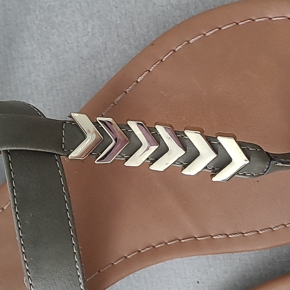 Army Green Sandals - Picture 2 of 4